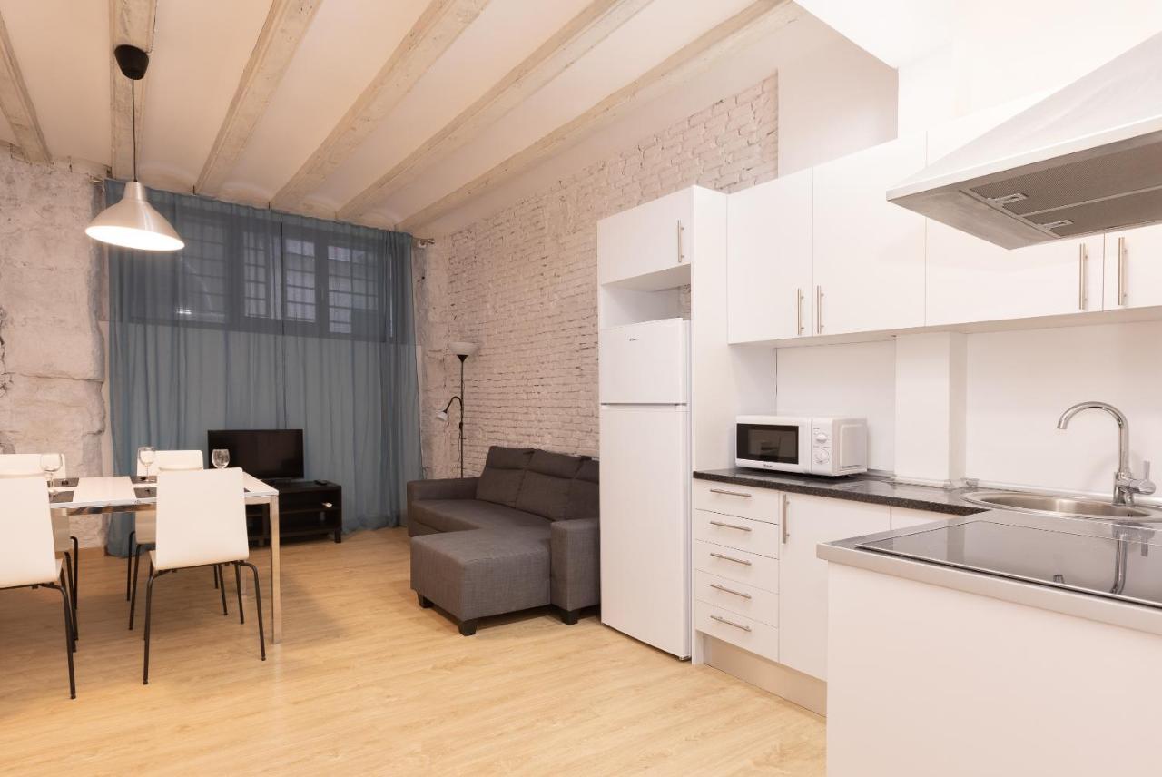 Gothic - Ramblas Apartments Barcelona Bagian luar foto