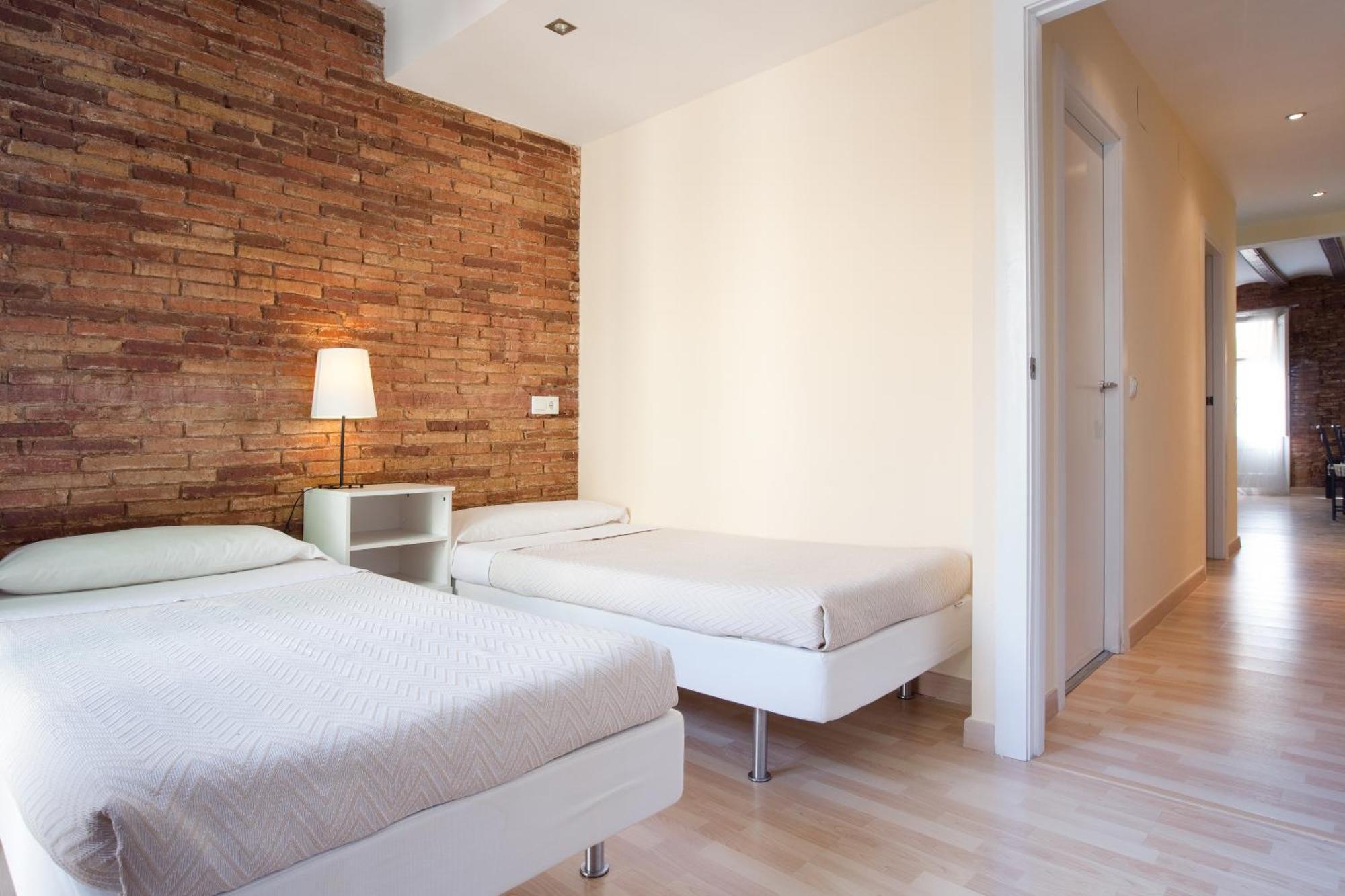 Gothic - Ramblas Apartments Barcelona Bagian luar foto